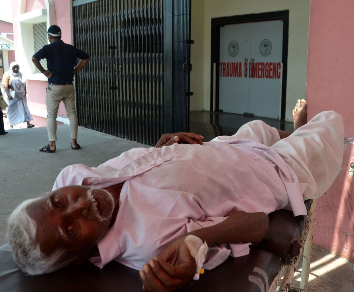 Jn medical College: Doctor's Strike Continue , 15 patient died in four days