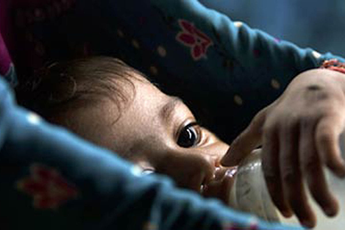 risk of diseases like viral fever encephalitis pneumonia diarrhea and vomiting to children increased in changing season