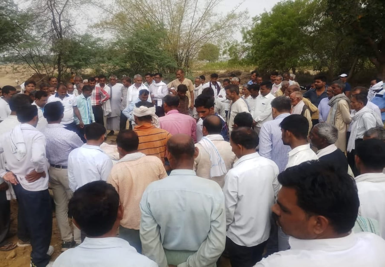 Death of husband and wife in Fatehpur bus accident