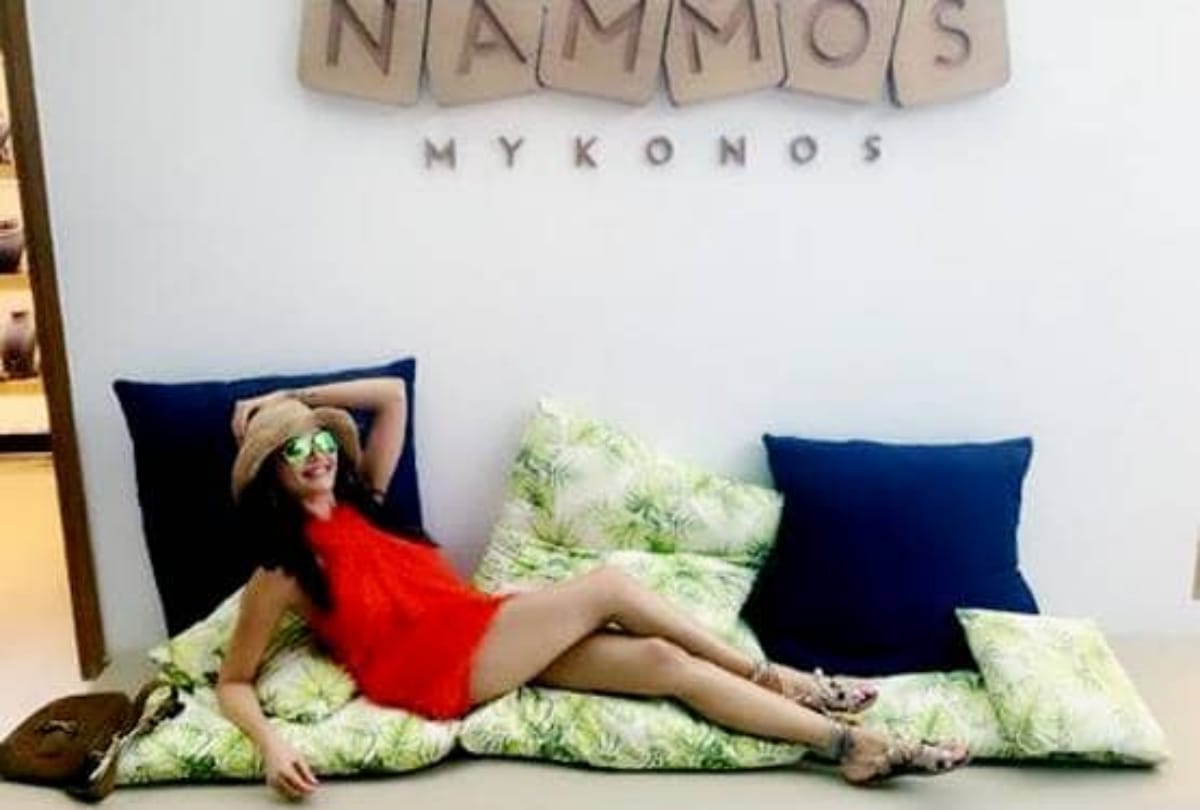 Karishma Tanna is raising temperature with her latest pictures from Greece
