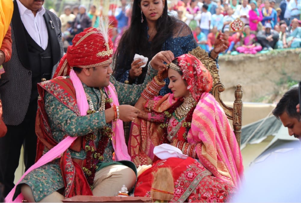 Auli shahi shadi: baba ramdev and many celebrity comes for attend 200 crore rupees marriage