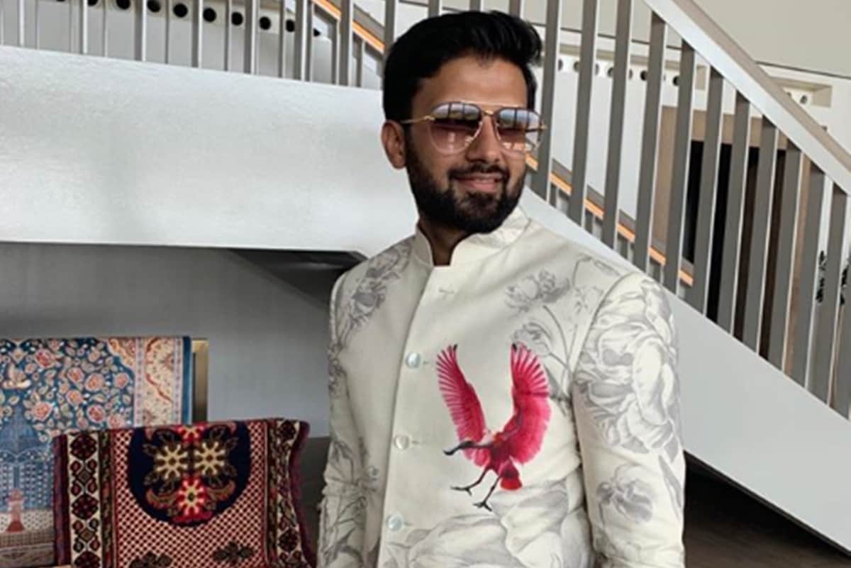 Bengali actress and MP Nusrat Jahan tied knot with businessmen beau Nikhil Jain in Turkey