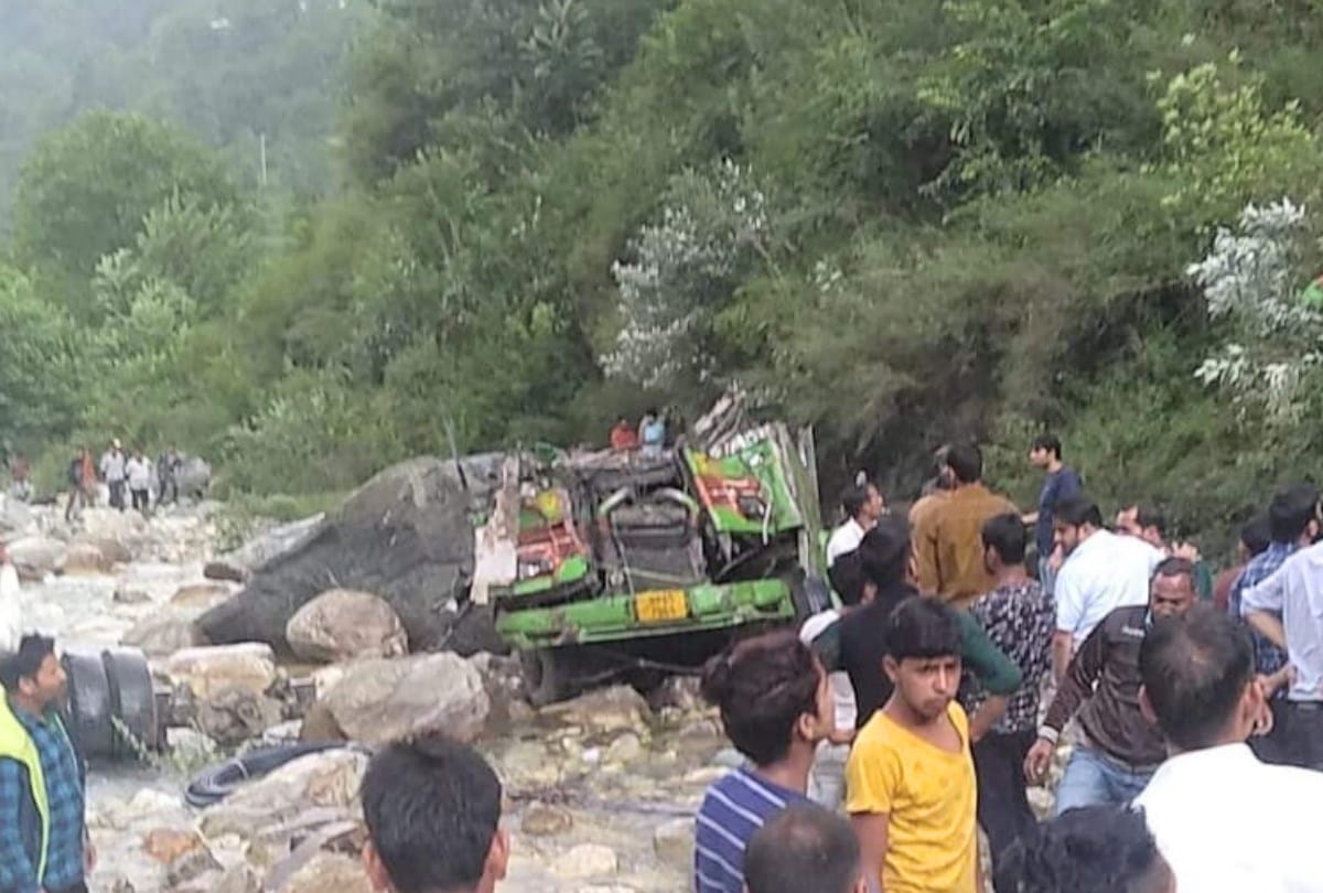 Kullu Bus Accident: Private Bus Falls Into Gorge in Kullu Himachal Pradesh