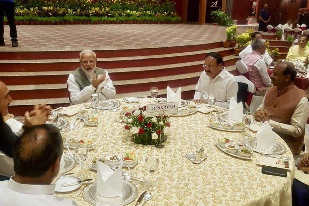 PM dinner : Congress MP Karti chidambaram praised PM Narendra Modi