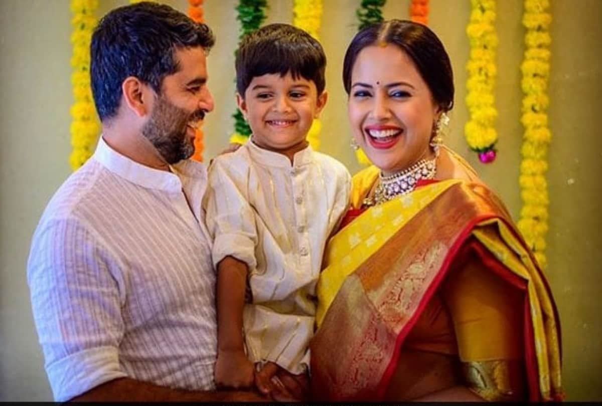 sameera reddy baby shower ceremony photos viral