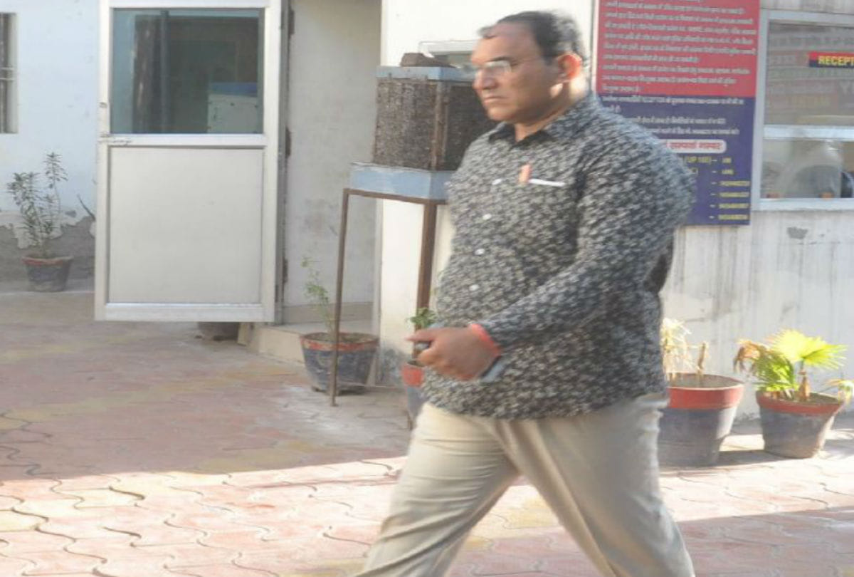 police inspector satish statement files in darvesh yadav murder case agra