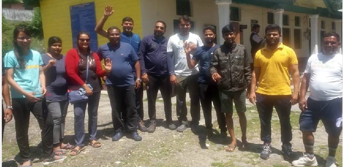Tourists disappointed with the ban on trekking of Millam