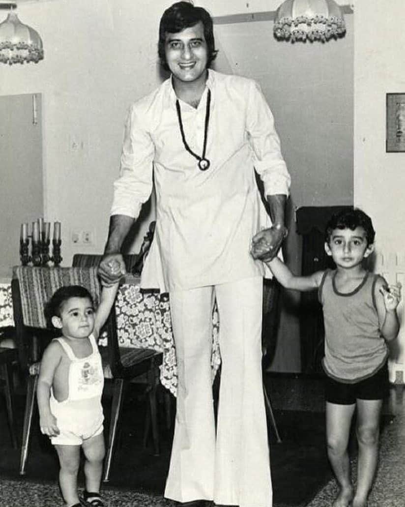 Vinod Khanna Birth Anniversary Special when he lived Bollyood for became a saint
