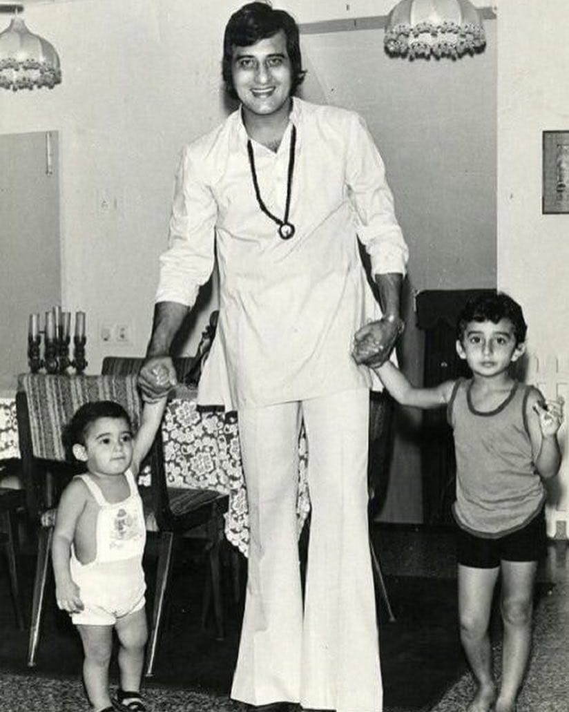 Vinod Khanna Birth Anniversary Special when he lived Bollyood for became a saint