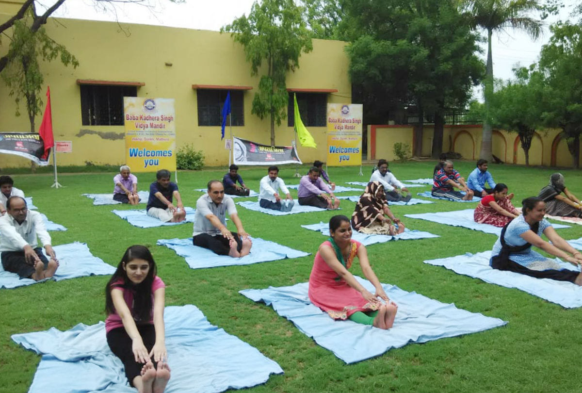 Aparajita 100  Million Smiles Yoga in naujhil sonkh