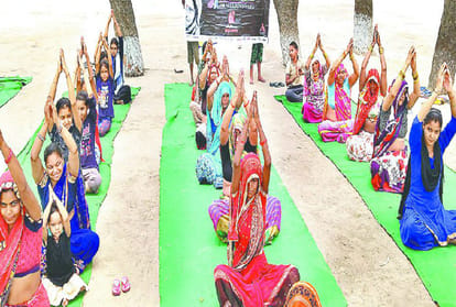 Aparajita 100  Million Smiles Yoga in naujhil sonkh