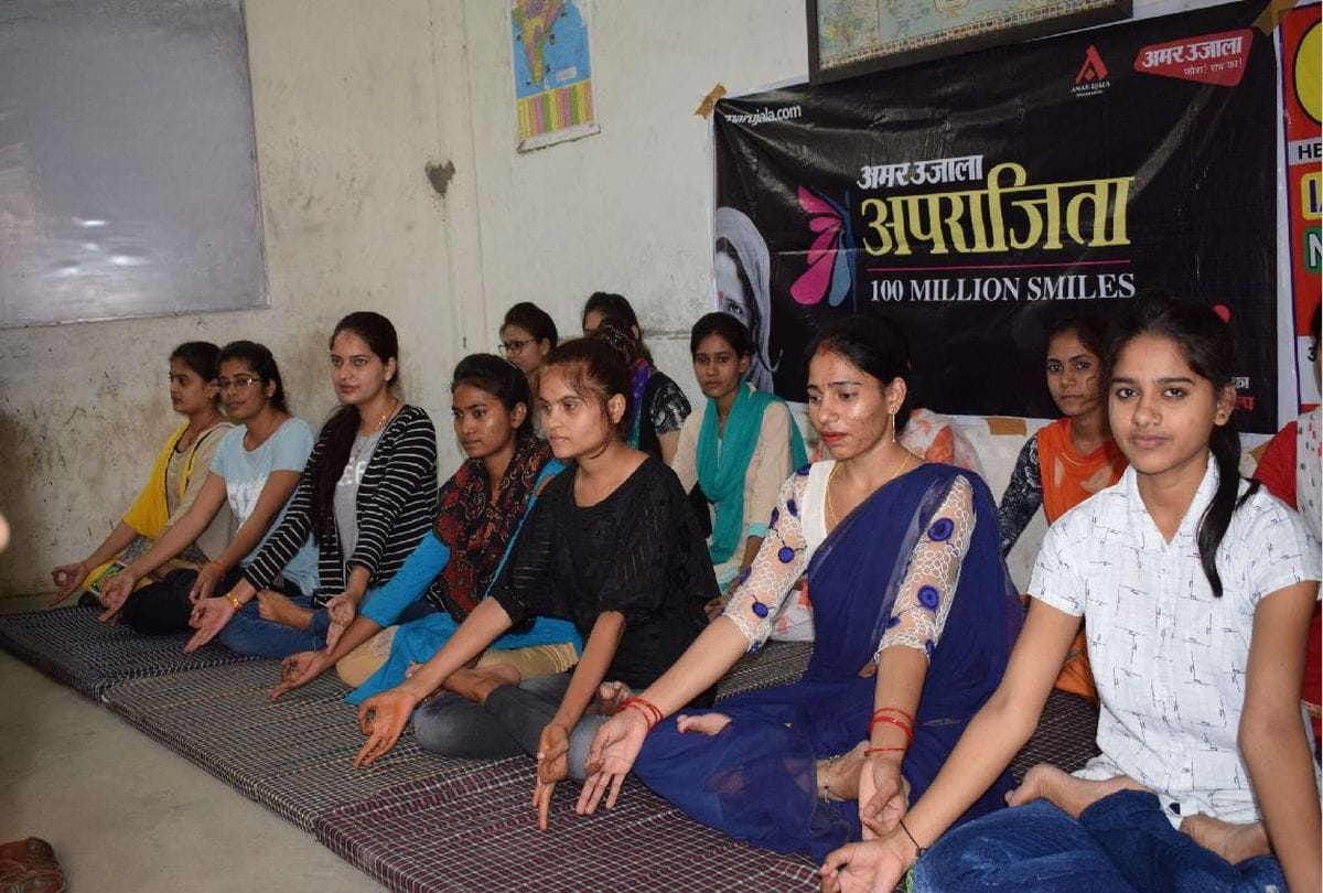 Aparajita 100  Million  Smiles Yoga awareness program held in mainpuri