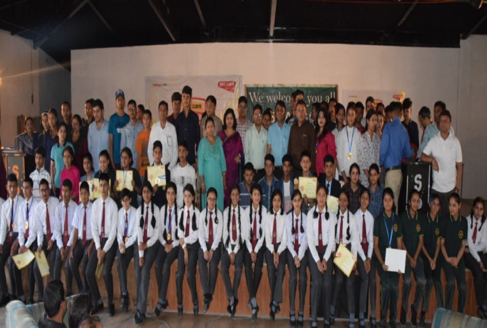Amar ujala bhavishya jyoti samman 2019 in almora photos