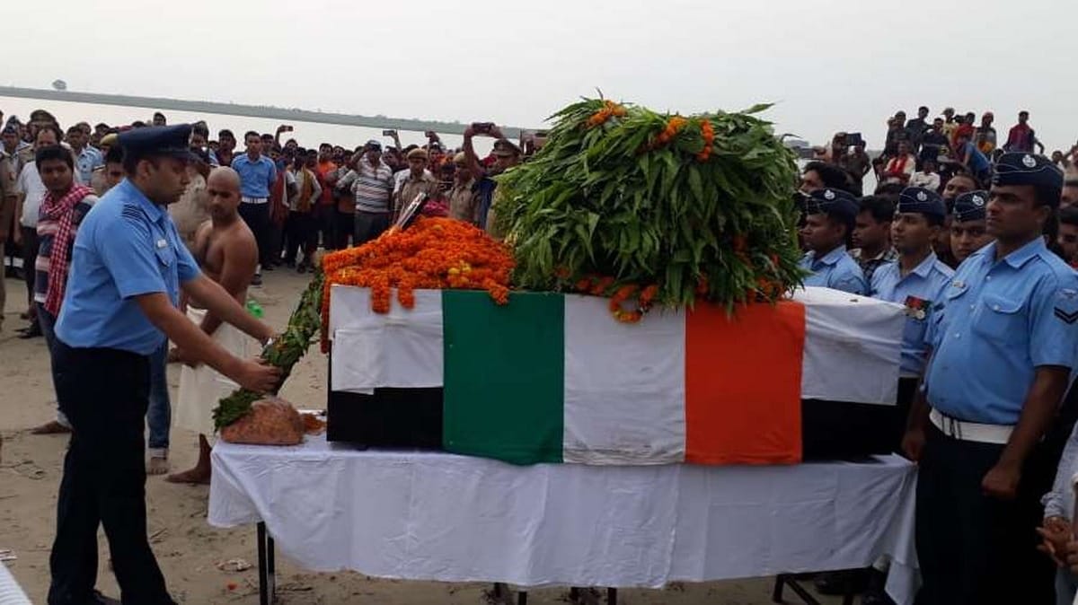 last rites suraj ballia aircraft an 32 crash father mother wife