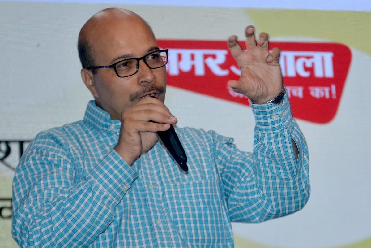 Amar Ujala Bhavishya Jyoti Samman Meritorious Students photos in varanasi