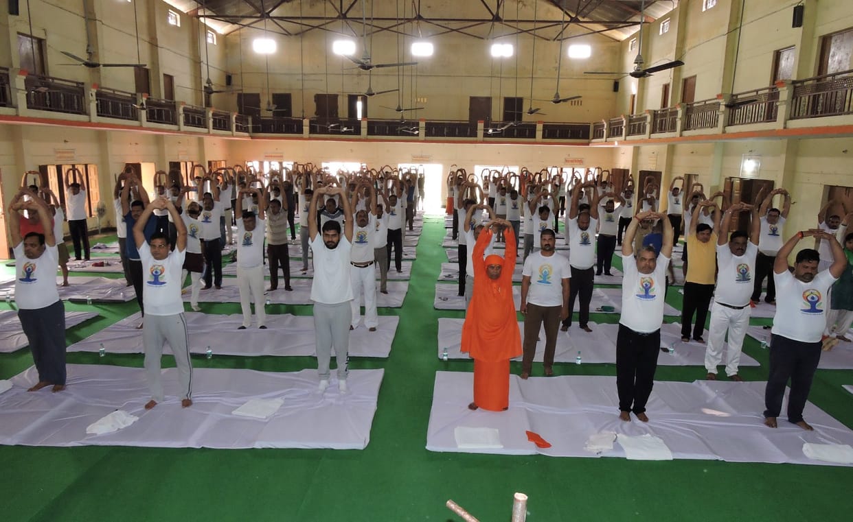 गांव से शहर तक योग की धूम