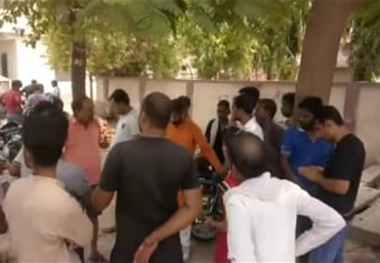 angry councillor made the Namami Ganga team hostage in kanpur
