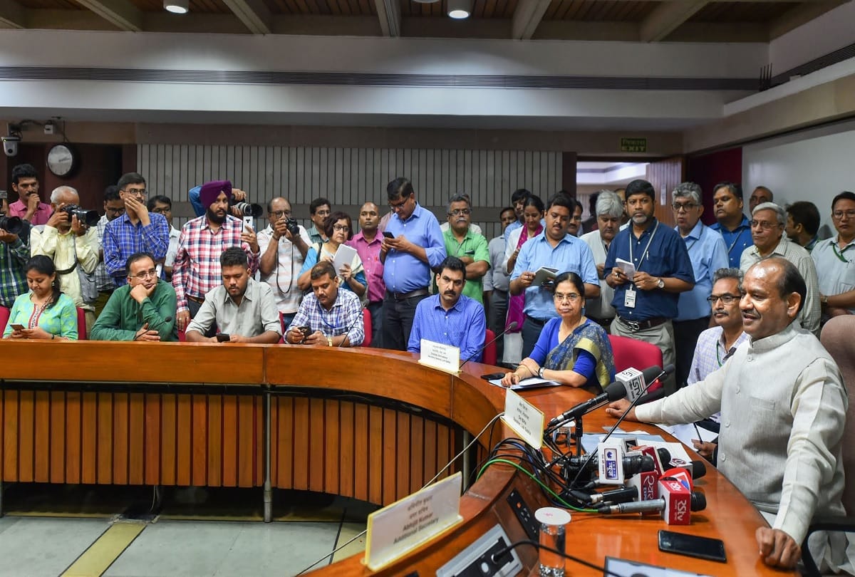 lok shabha speaker changed parliament canteen chairs and decoration