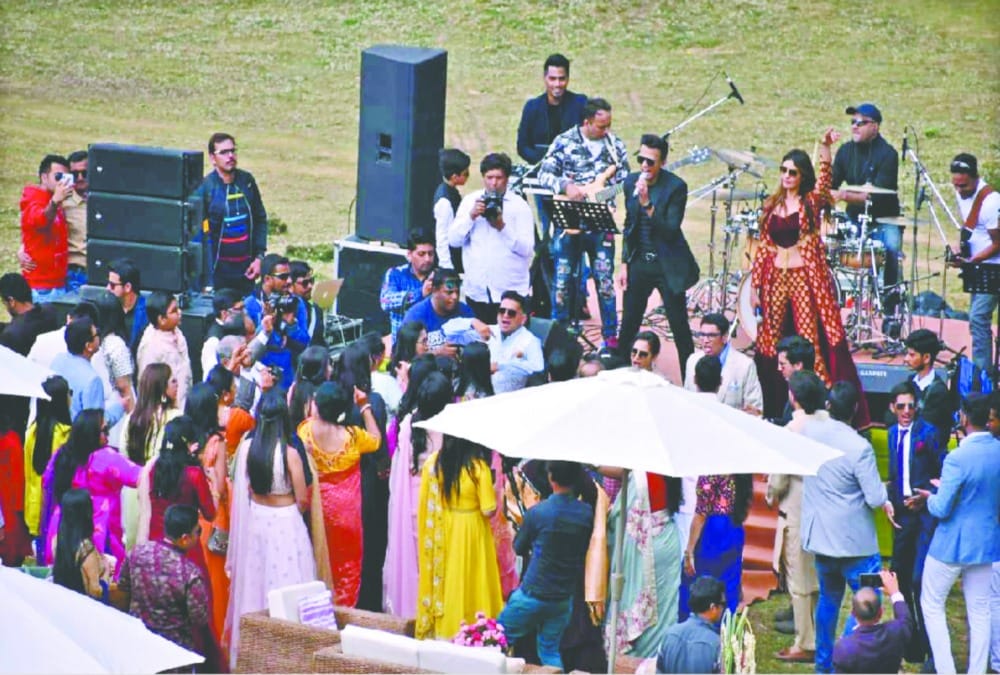 Auli shahi shadi: 200 crore marriage Gupta brother second son married today