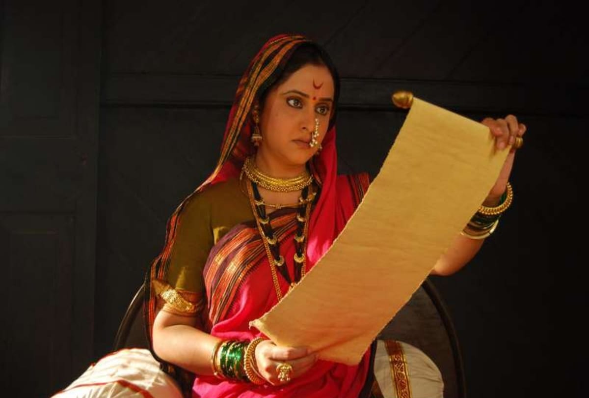 Mrinal Kulkarni Do you remember Sona aunty from popular TV show ‘Son Pari’ Here's how she looks now