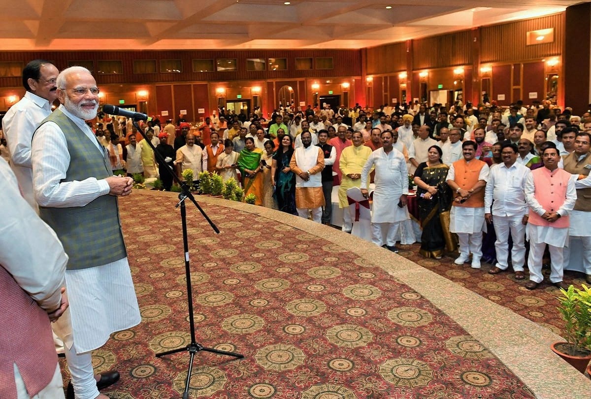 Prime Minister Modi's dinner paarty with MPs, Sonia-Rahul and SP-BSP not included