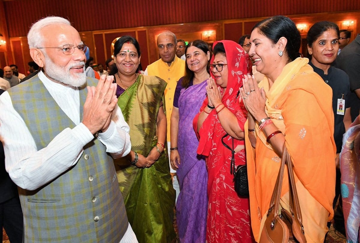 Prime Minister Modi's dinner paarty with MPs, Sonia-Rahul and SP-BSP not included