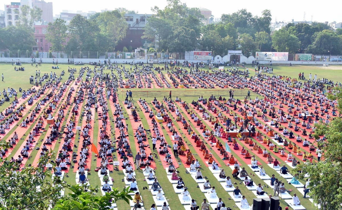 international yoga day in varanasi