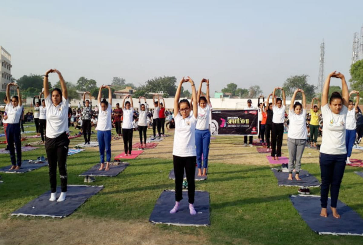 Aparajita 100 Million Smiles held yoga camps in mathura on world yoga day 2019