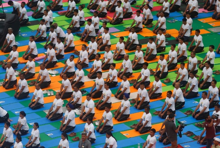 International yoga day 2019 Celebration at Sector 17 Plaza Chandigarh