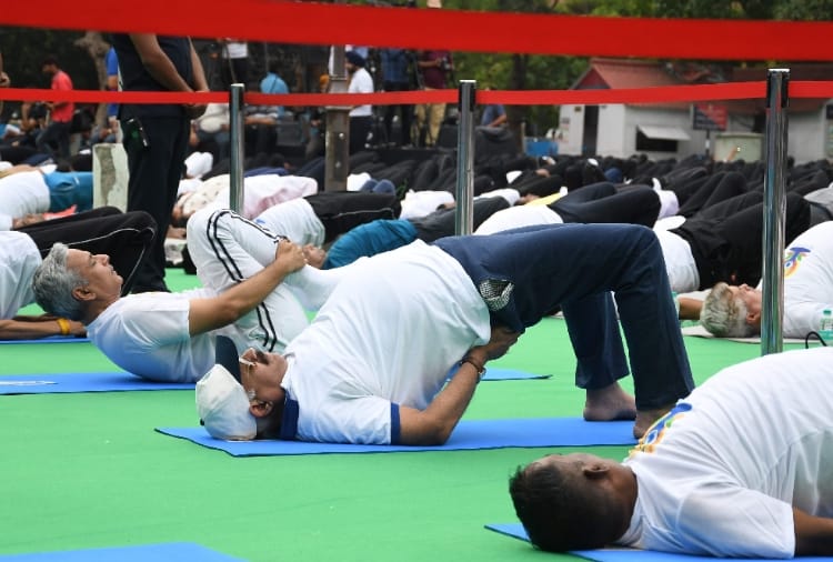 International yoga day 2019, 3500 people will together celebrate Yoga Day in Chandigarh