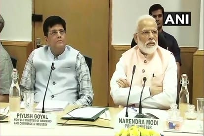 pm modi to meet economist before budget, halwa ceremony kicks of printing at north block