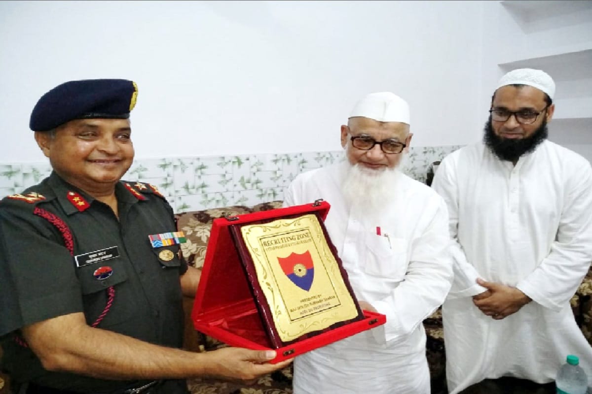 Army Major general Subhash Sharan asked the students of Darul Uloom to be admitted to the army