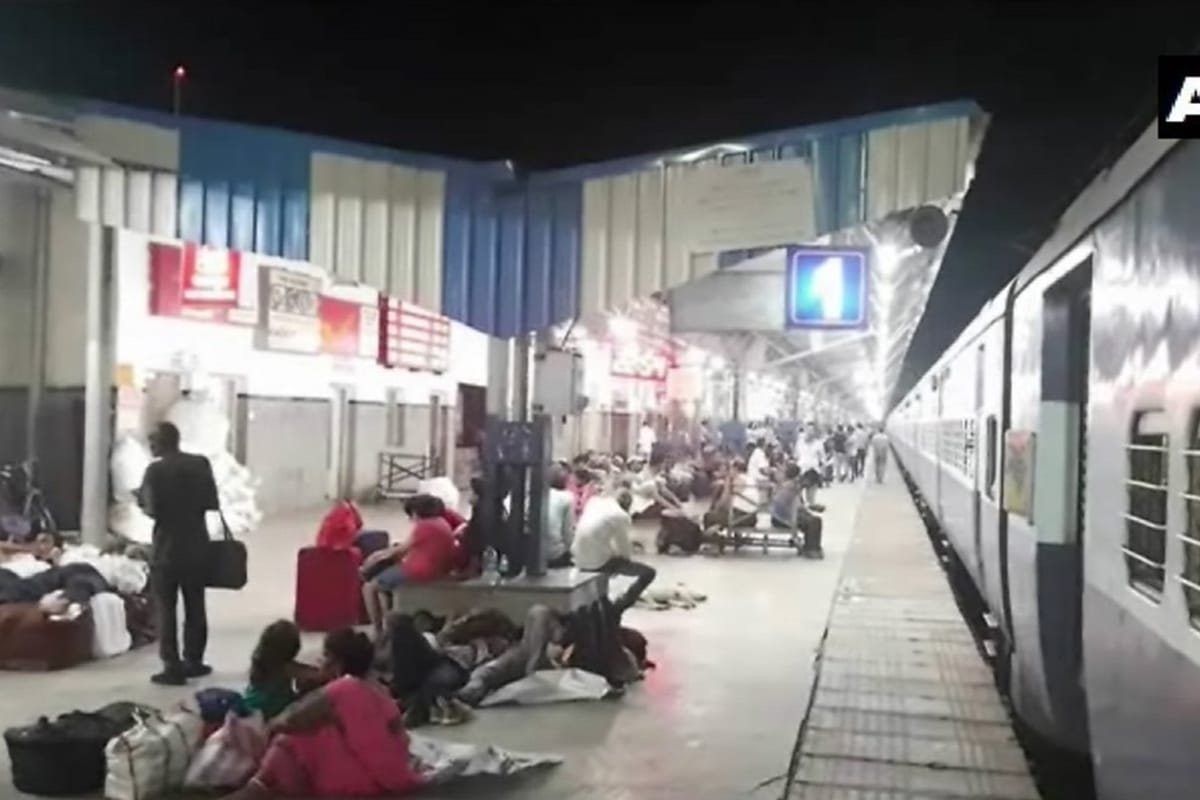 Man stabbed to death allegedly over dispute regarding seat in Pawan Express train