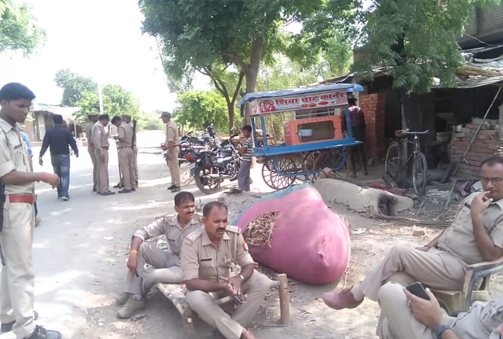 Violence between two group in a village of Amethi.