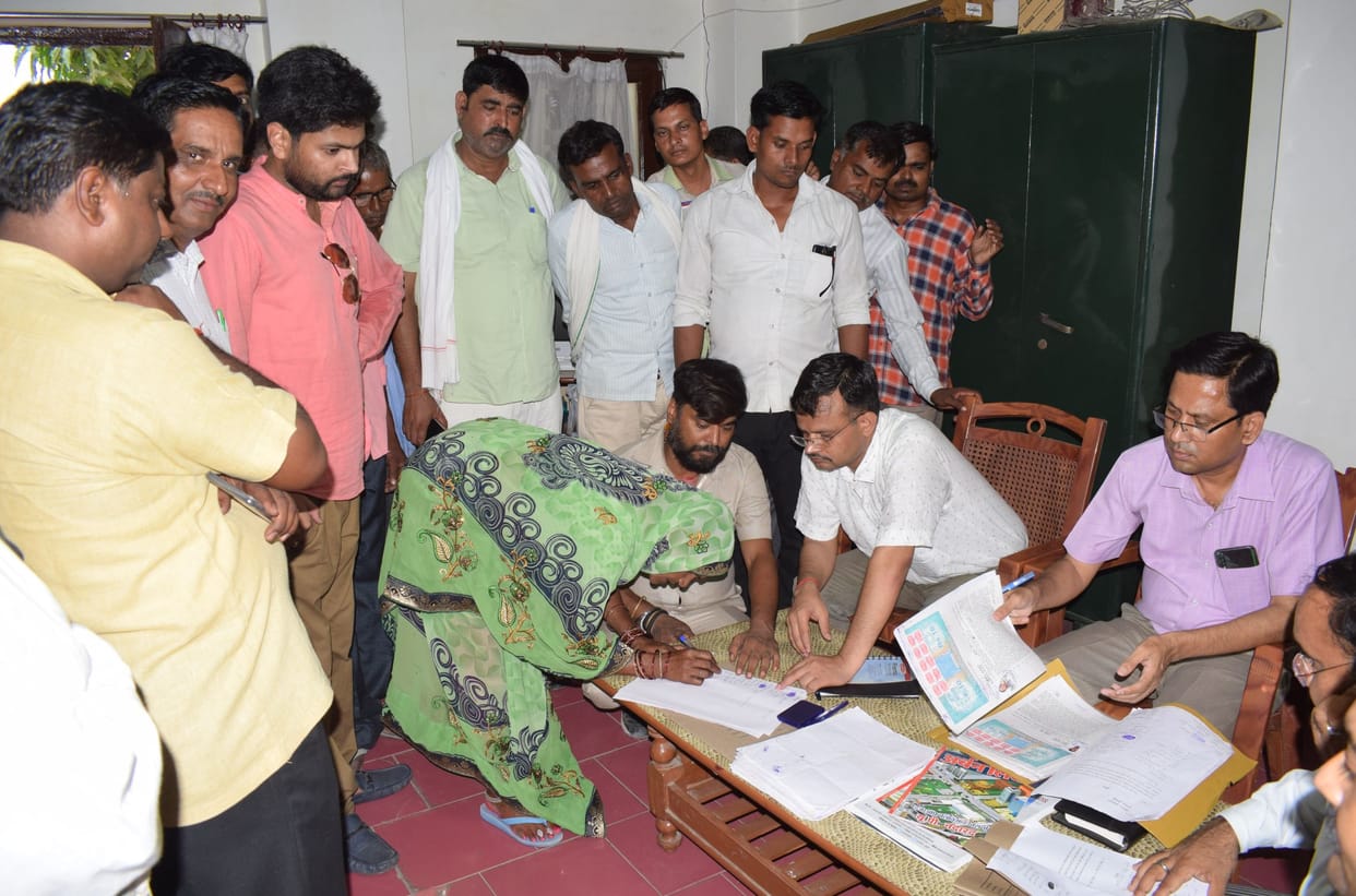 no confidence motion present against  bawan block pramukh