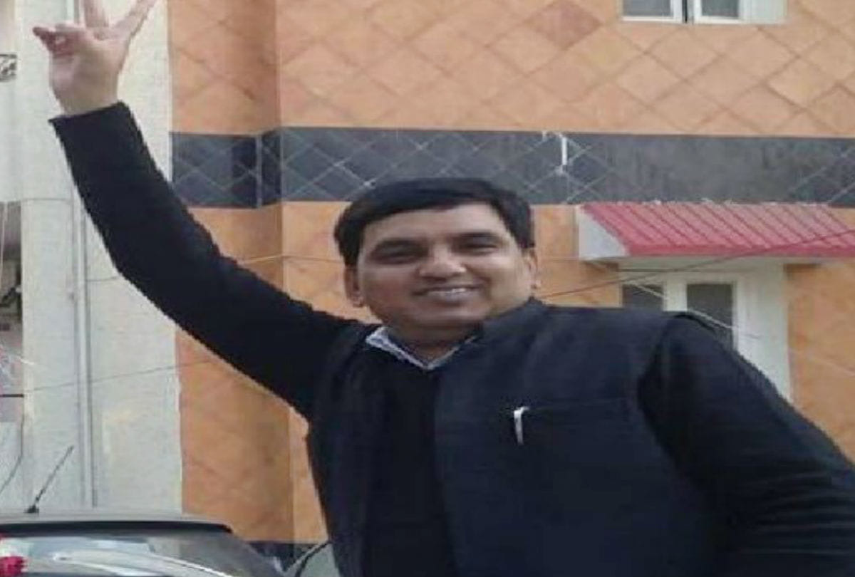 Uttar Pradesh Bar Council President accused of murder case Funeral today