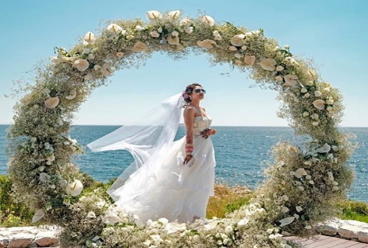 Actress and TMC MP Nusrat Jahan Christian wedding picture viral