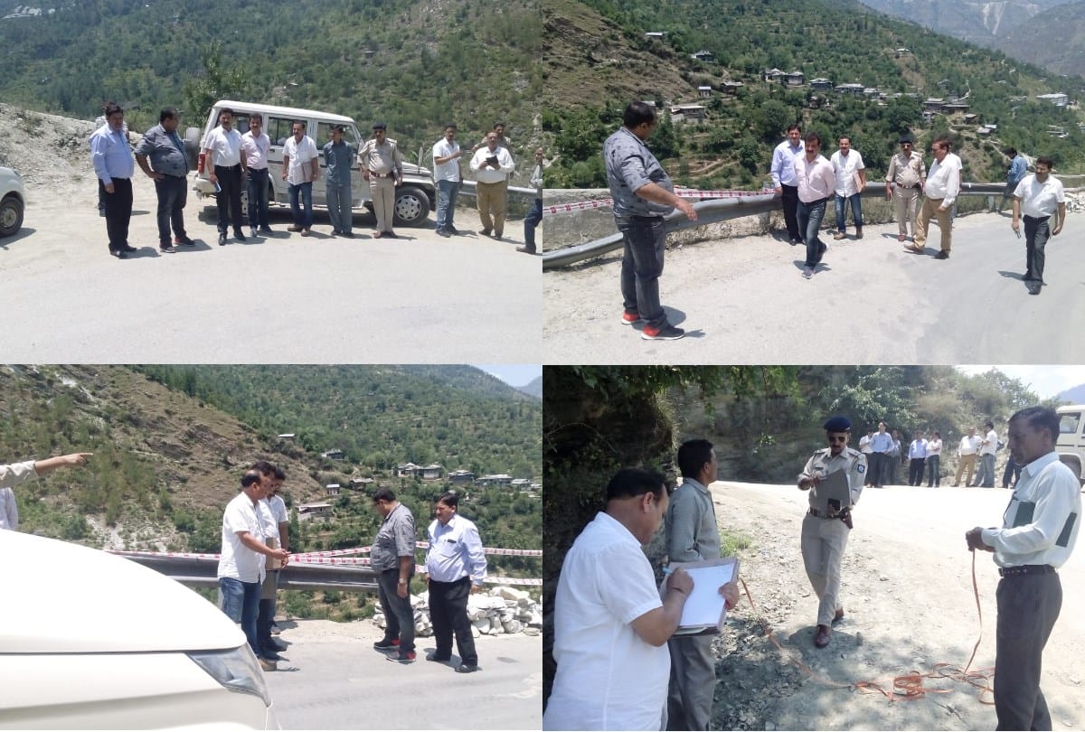 kullu private bus accident ADM Akshay Sood visited accident Spot with officers