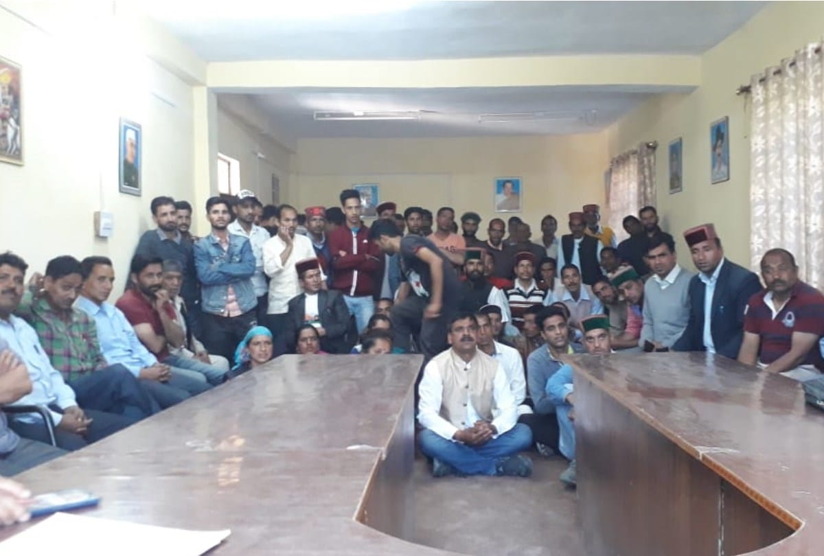 doctor molestation case in Mandi public gave ultimatum to government
