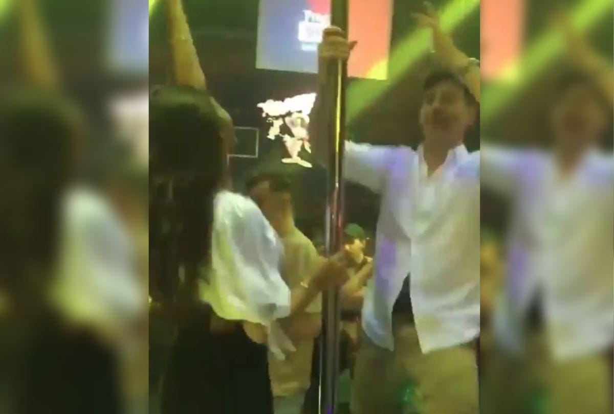 shah rukh khan daughter suhana khan dance the floor