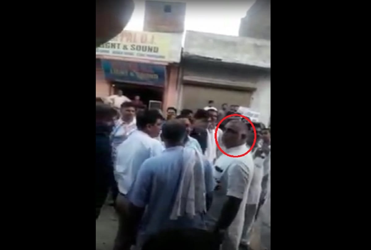 BJP Leader Jawahar Saini misbhave with public in Jind