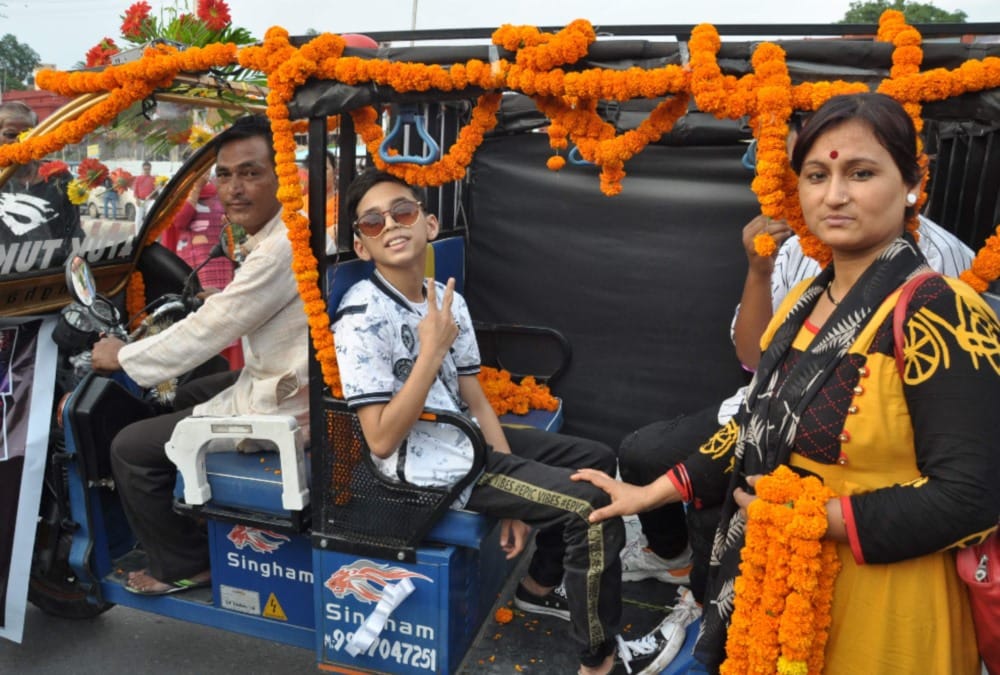 Dehradun Boy akshit bhandari return home after in top 6 of super dancer 3