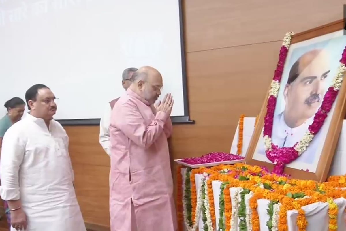 Nehru did not give orders to investigate the death of Mukherjee