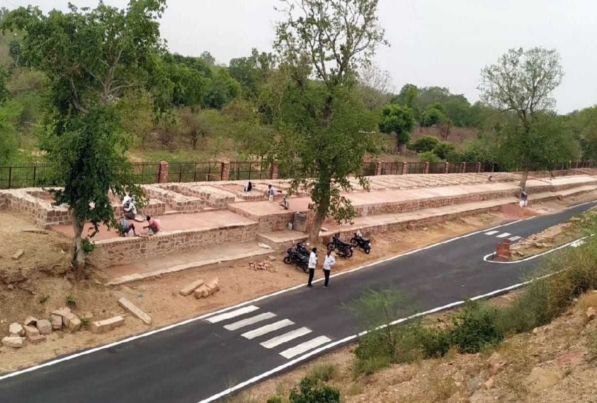 mysterious shops Found Underground Excavation At Fatehpur Sikri