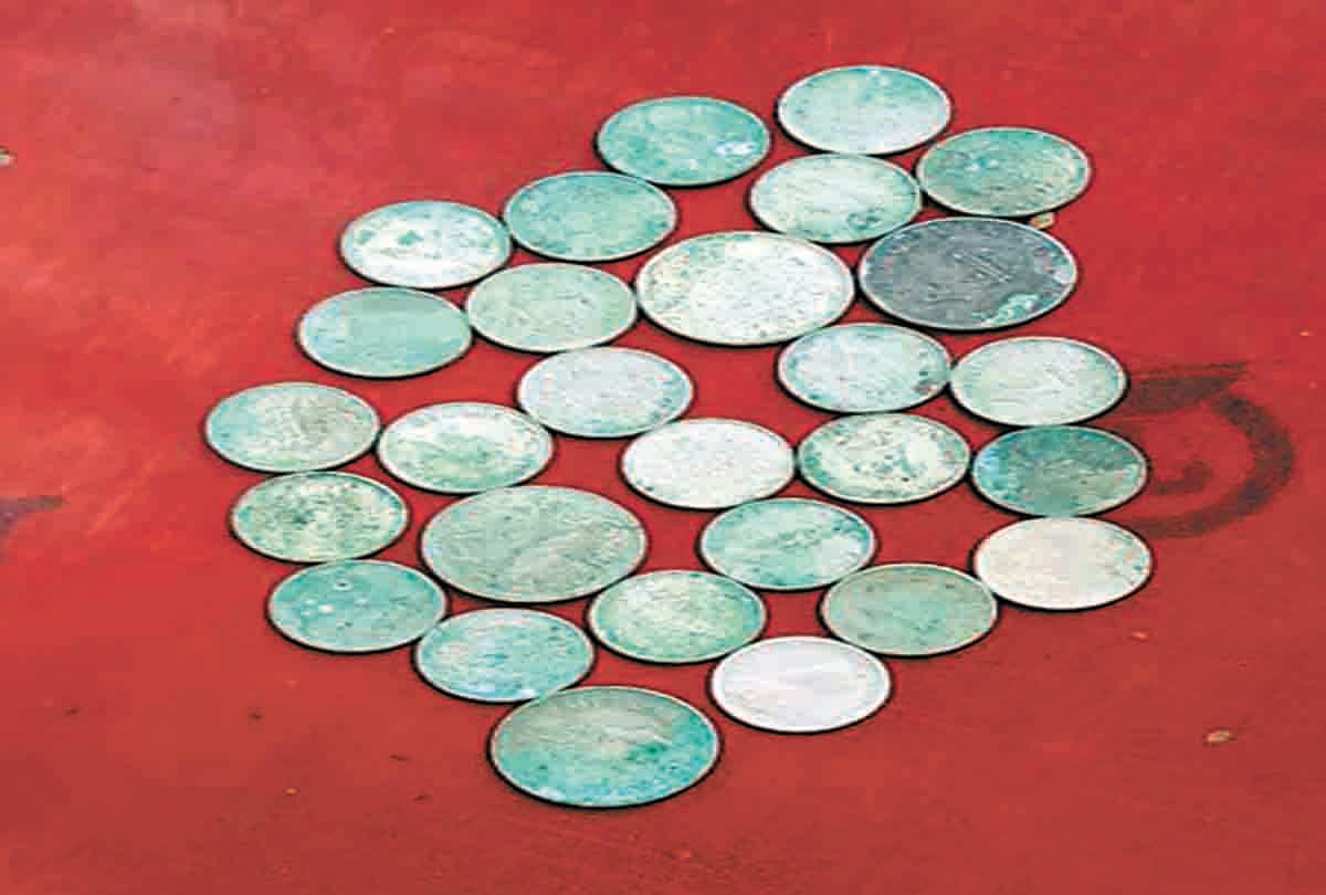 Silver coins found in the excavation of the field