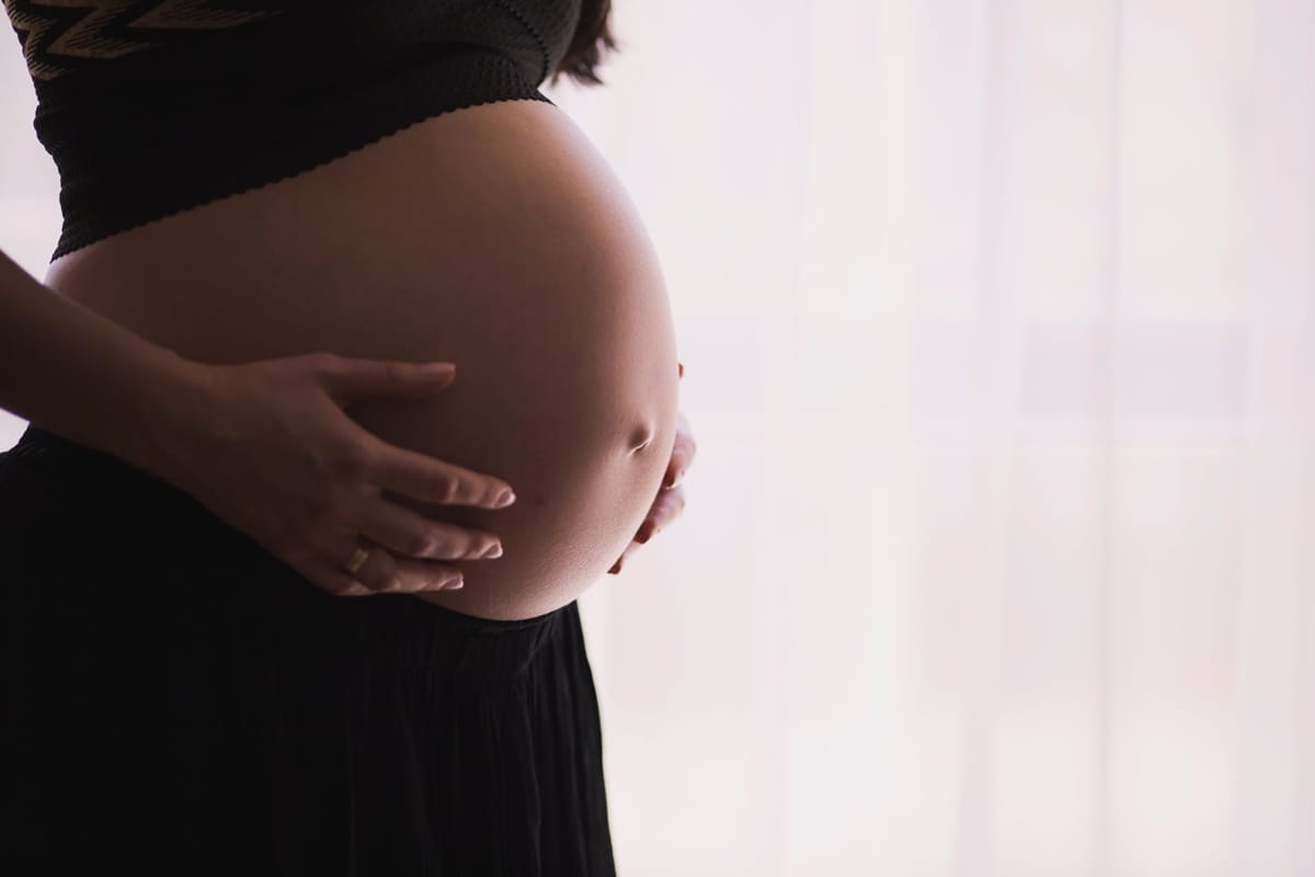 hospital offer vr headset to pregnant women for labor pain