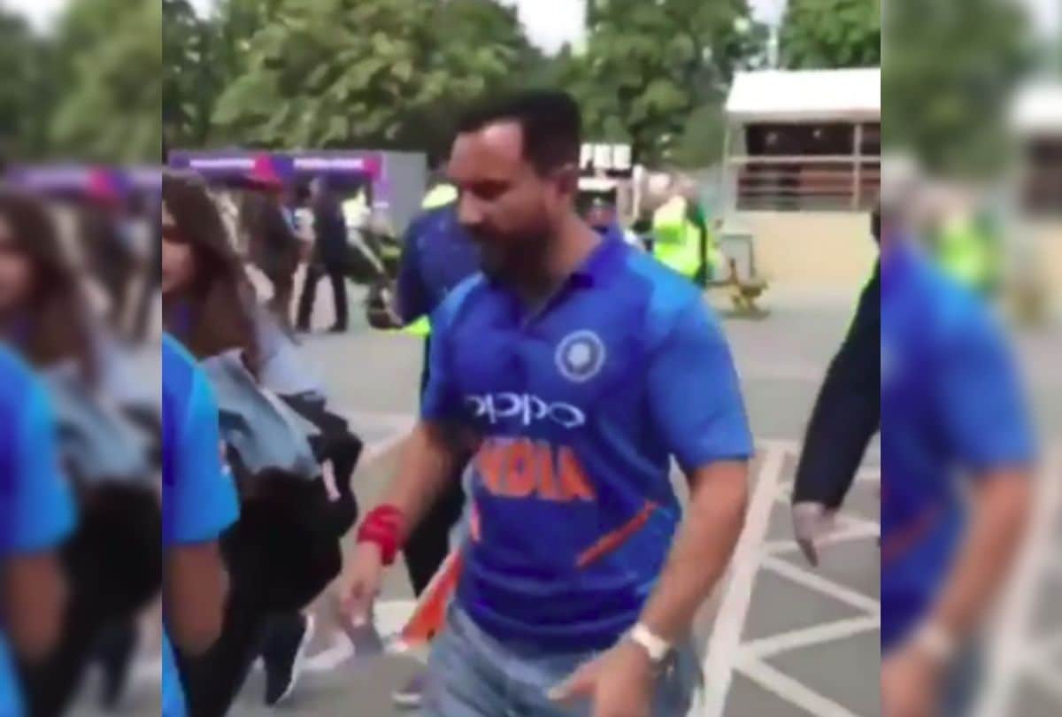 pakistani fan negative comments on saif ali khan during ind vs pak match