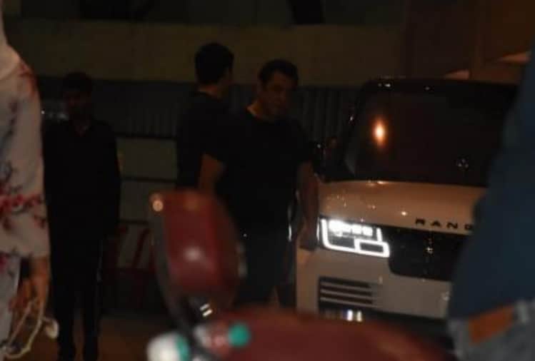 ranvir shorey tweet and mukesh khanna raj babbar birthday here top news