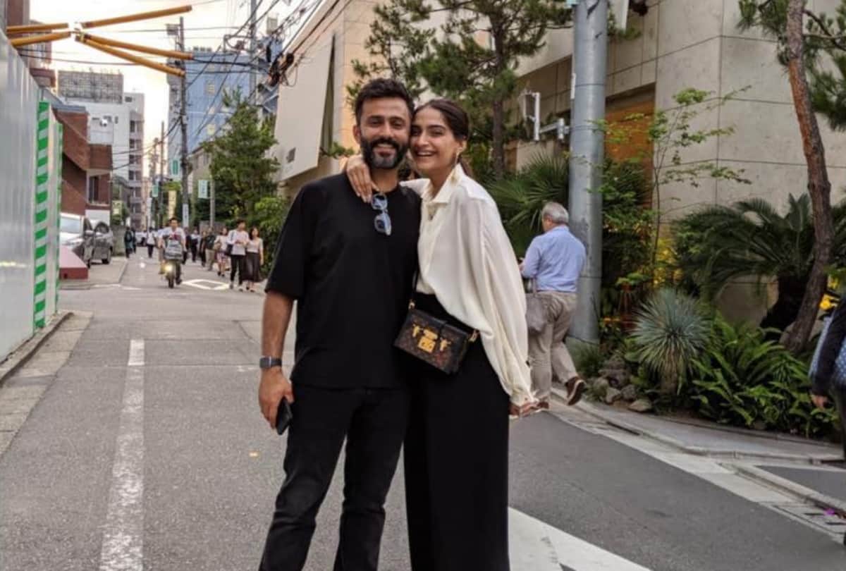 Sonam Kapoor and Anand Ahuja wedding anniversary husband gave her a nintendo switch as gift