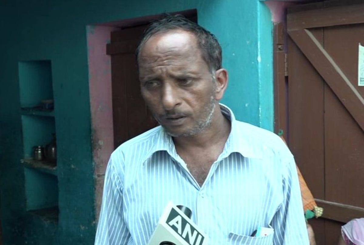 father appeal to PM narendra modi seeking help with his daughter's treatment in agra